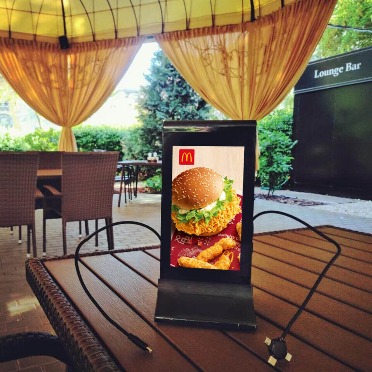 Why Choose Tabletop Advertising Players for Restaurants?